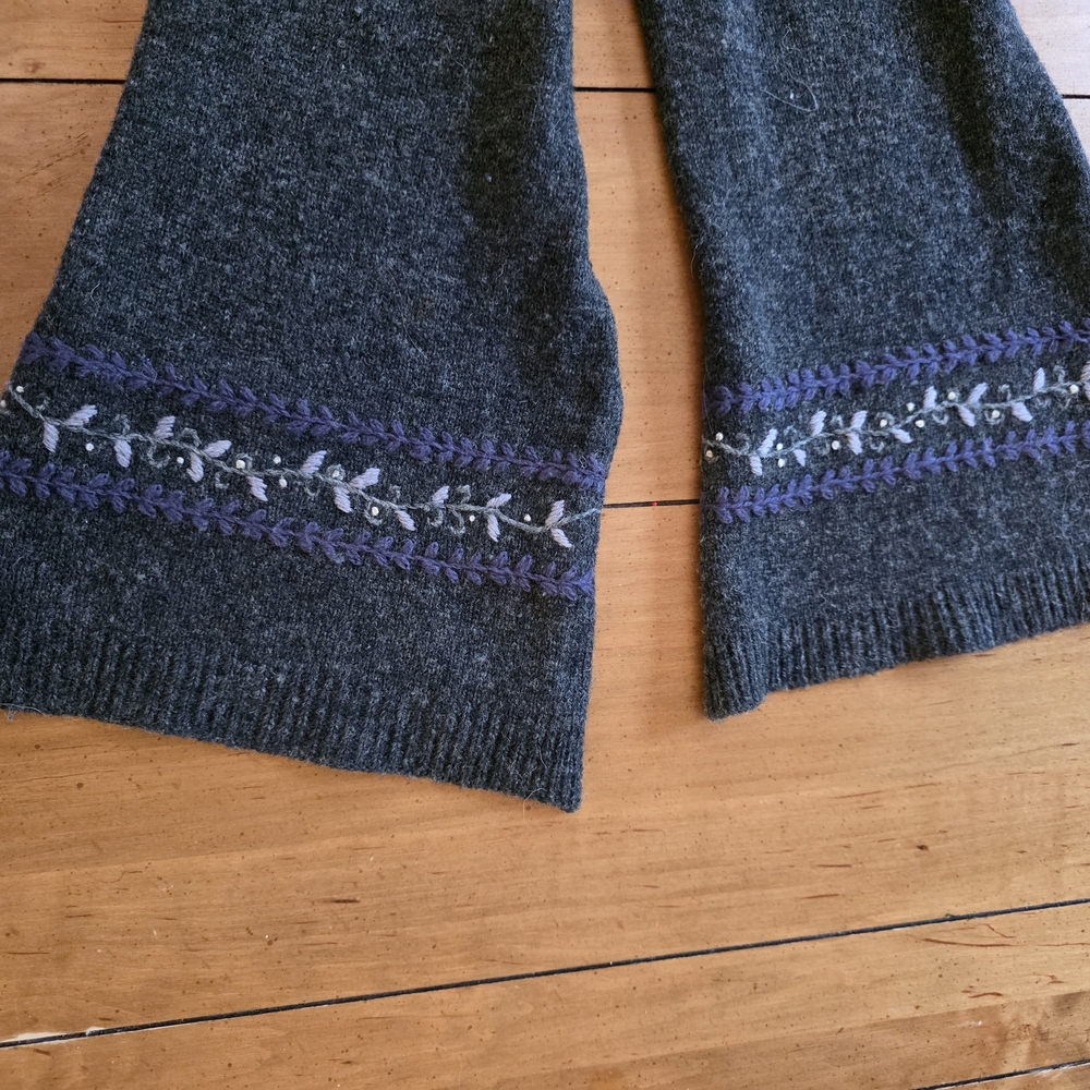 Anthropologie Charcoal Gray Knit Pants with Purple and Cream Embroidery